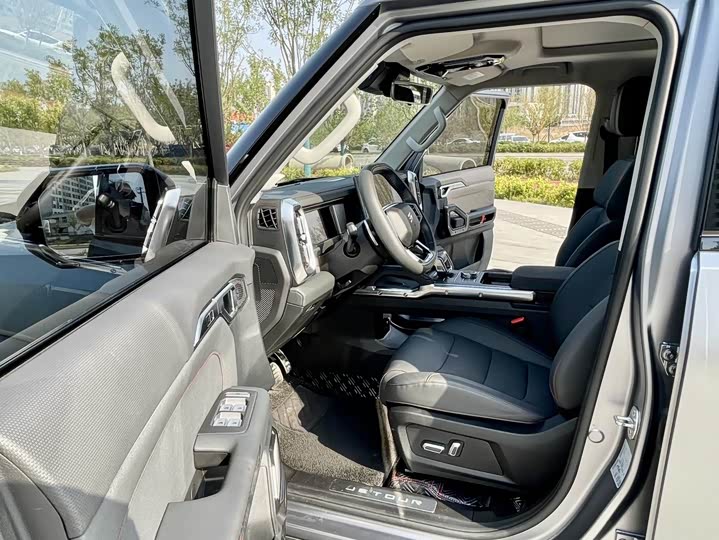 
								Jetour Jetour Traveler t2 2024 2.0T 4WD Crossing PRO 2023 full									