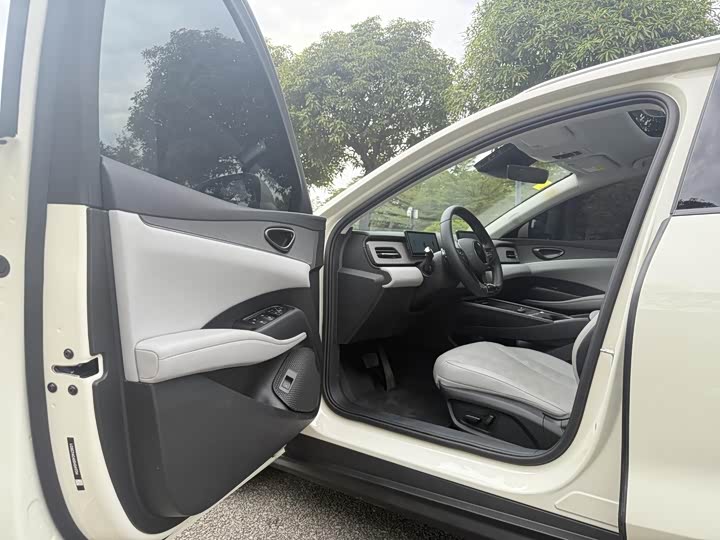 
								BYD Seal 06 DM-i Touring Edition 2025 DM-i 150KM Premium Model 2025 full									