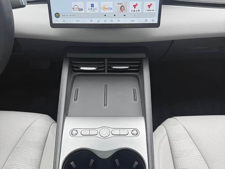 
								BYD Seal 06 DM-i Touring Edition 2025 DM-i 150KM Premium Model 2025 full									