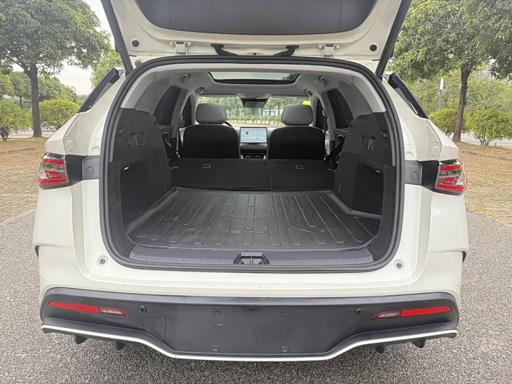 
								BYD Seal 06 DM-i Touring Edition 2025 DM-i 150KM Premium Model 2025 full									