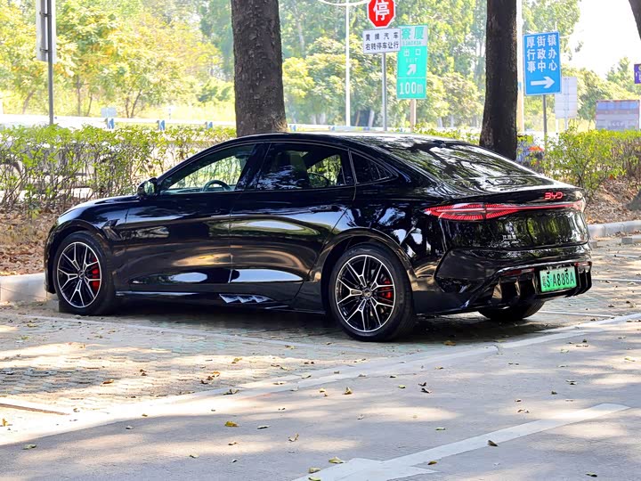 
								BYD Seal 2025 600 4WD Intelligent Driving Edition 2025 full									