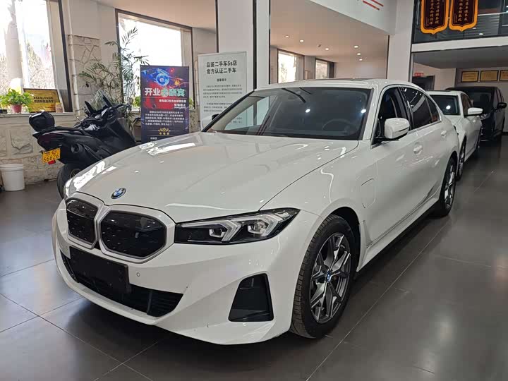 
								BMW i3 eDrive 35L 2024 full									