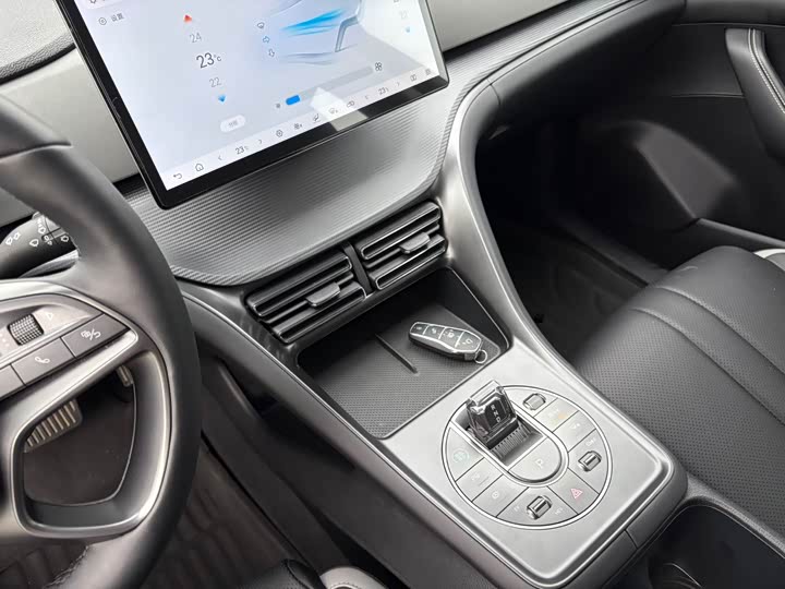 
								BYD Hiace 05 DM-i 2025 DM-i Luxury Edition 2025 full									