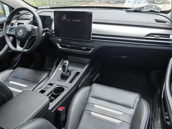 
								BYD Qin Pro 2019 Super Edition 1.5TI Automatic Intelligent Connected Premium Model 2019 full									