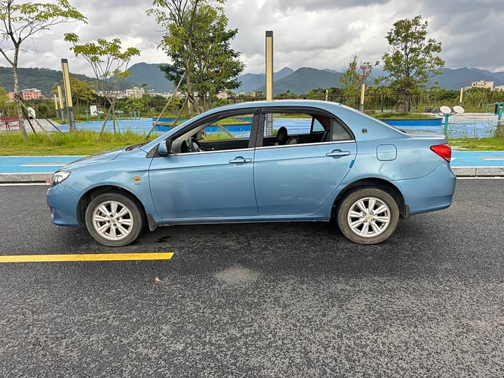 BYD L3 2015 Energy-Saving Edition 1.5L Automatic Comfort Model 2015