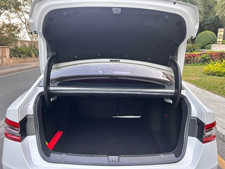 
								BYD Qin Pro New Energy 2019 EV Super Edition Standard Edition Intelligent Leading Model 2019 full									