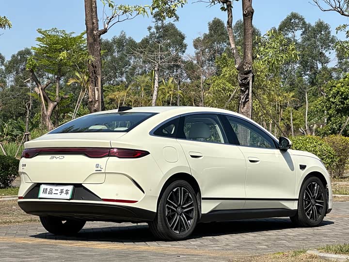 
								BYD Qin L 2025 EV 545KM Premium Edition 2025 full									