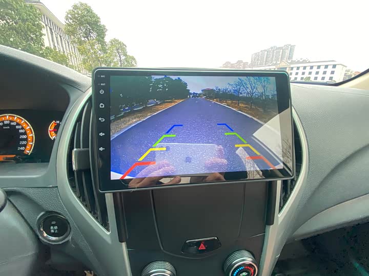 
								BYD F3 2018 1.5L Manual Fashion Edition 2018 full									