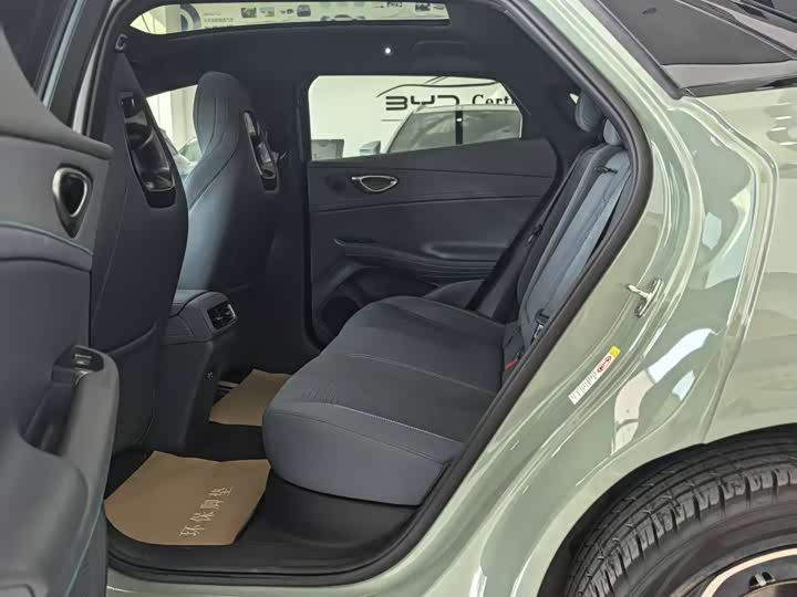 
								BYD Seal 06GT 2025 Smart Driving Edition 605 Hot Wave Edition 2025 full									