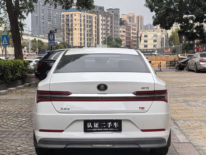 
								BYD Qin Pro 2019 Super Edition 1.5TI Automatic Intelligent Connected Premium Model 2019 full									