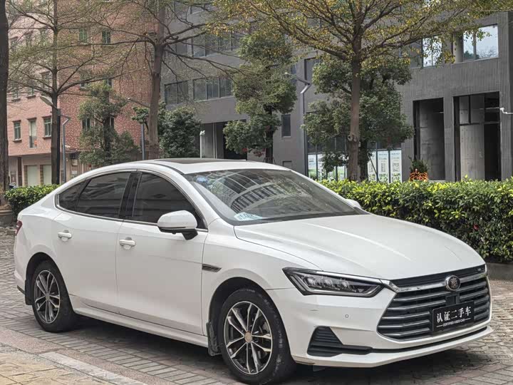 BYD Qin Pro 2019 Super Edition 1.5TI Automatic Intelligent Connected Premium Model 2019