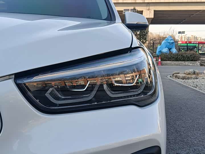 
								BMW X1 xDrive25Li Premium 2020 full									