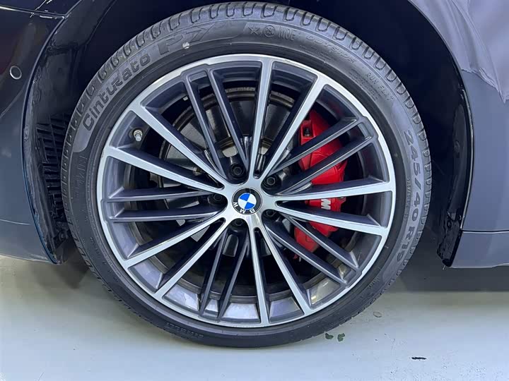 
								BMW 5 Series Facelift 530Li Leading M Sport Package 2022 full									