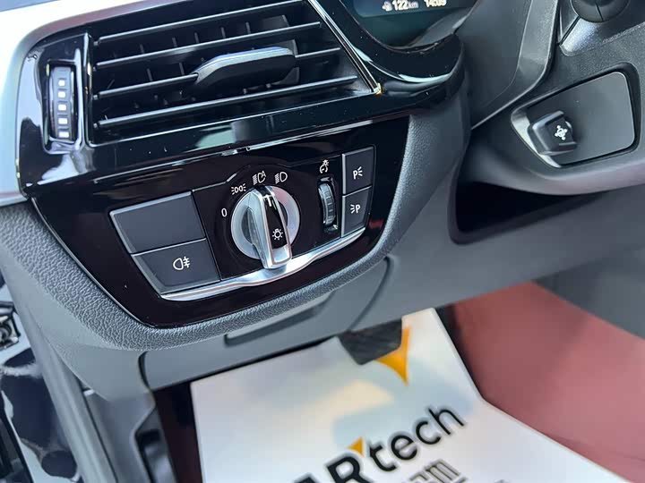 
								BMW 5 Series Facelift 530Li Leading M Sport Package 2022 full									