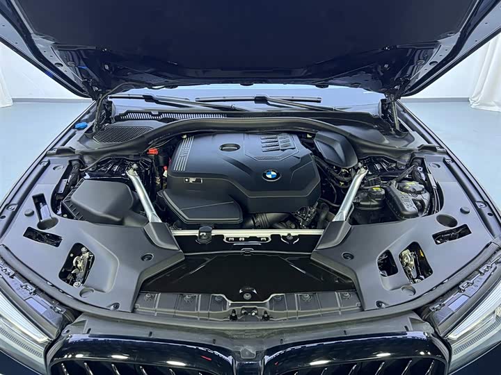 
								BMW 5 Series Facelift 530Li Leading M Sport Package 2022 full									