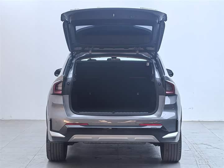 
								BMW X1 xDrive25Li X Design Package 2023 full									