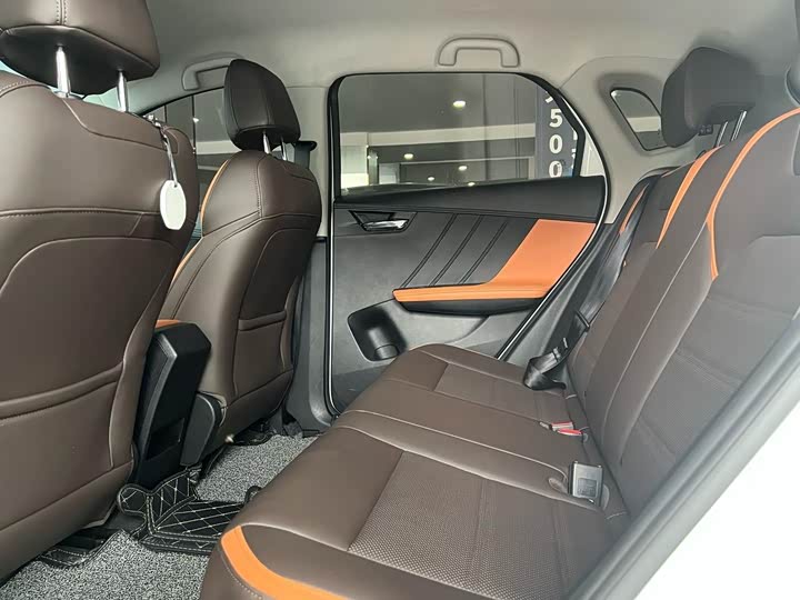 
								BYD e2 2020 Luxury Edition 2020 full									